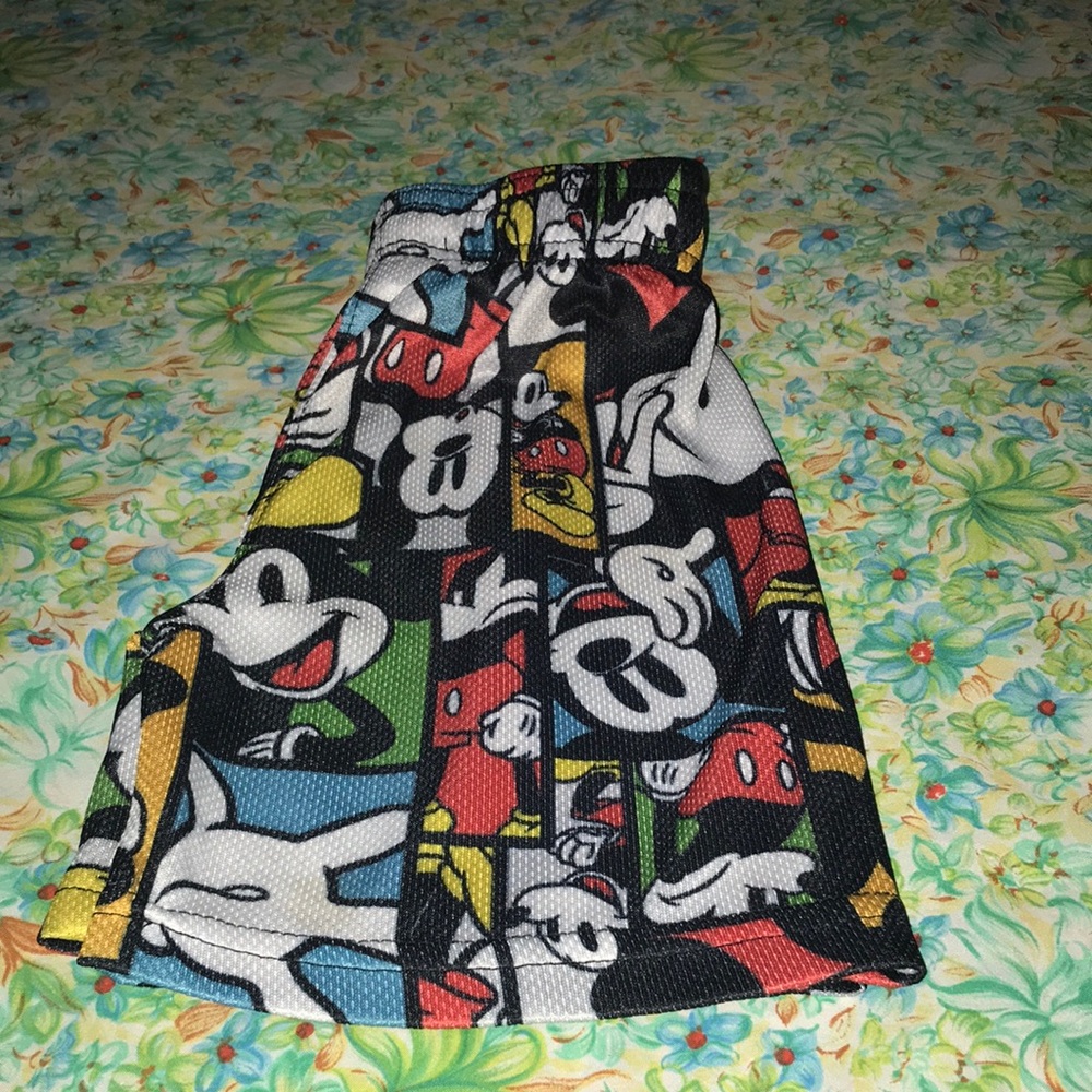 4/10🌻🌻Disney junior Mickey Mouse shorts (3T)